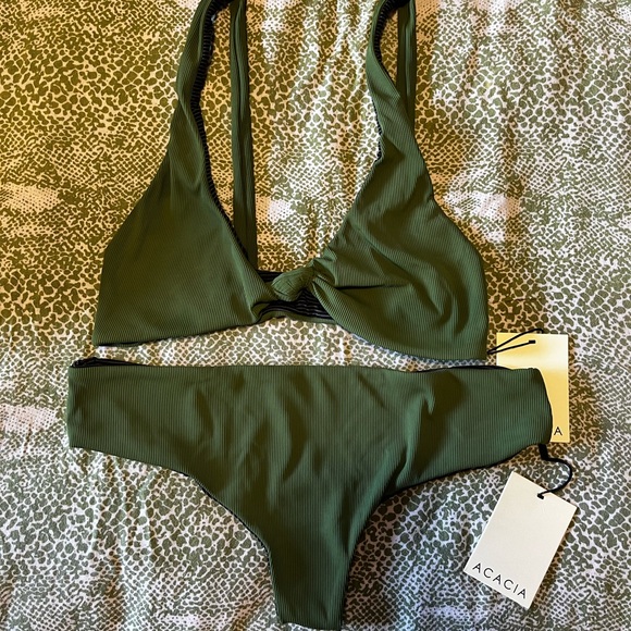 Basil Ribbed Set - Picture 1 of 2